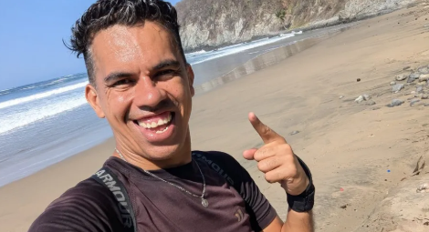 Influencer Alex Serna has been reported missing in Zihuatanejo; he has been missing for almost 10 days.